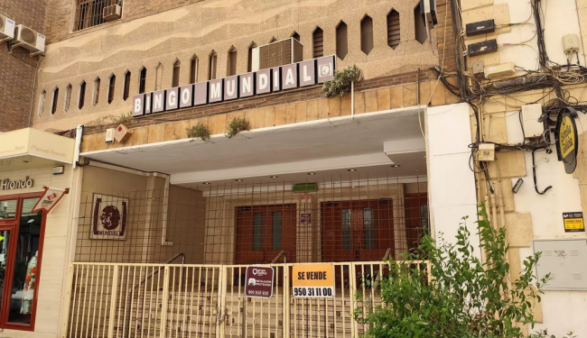 Se vende el histórico Bingo Mundial de Almería por un millón de euros