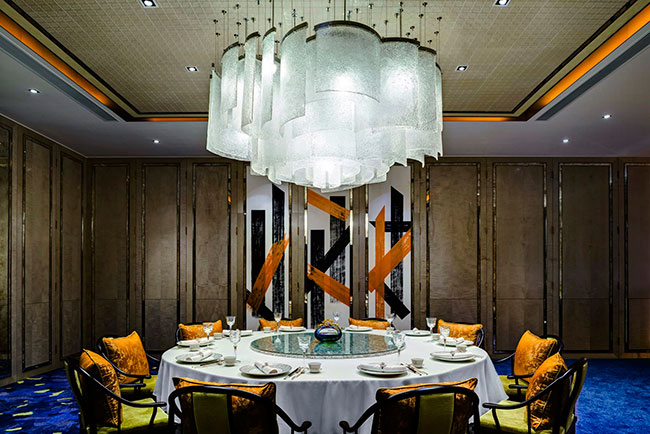 Melco triunfa en los Tatler Best 2025 con 11 galardones a la excelencia en gastronomía, hotelería y entretenimiento en Macao
 