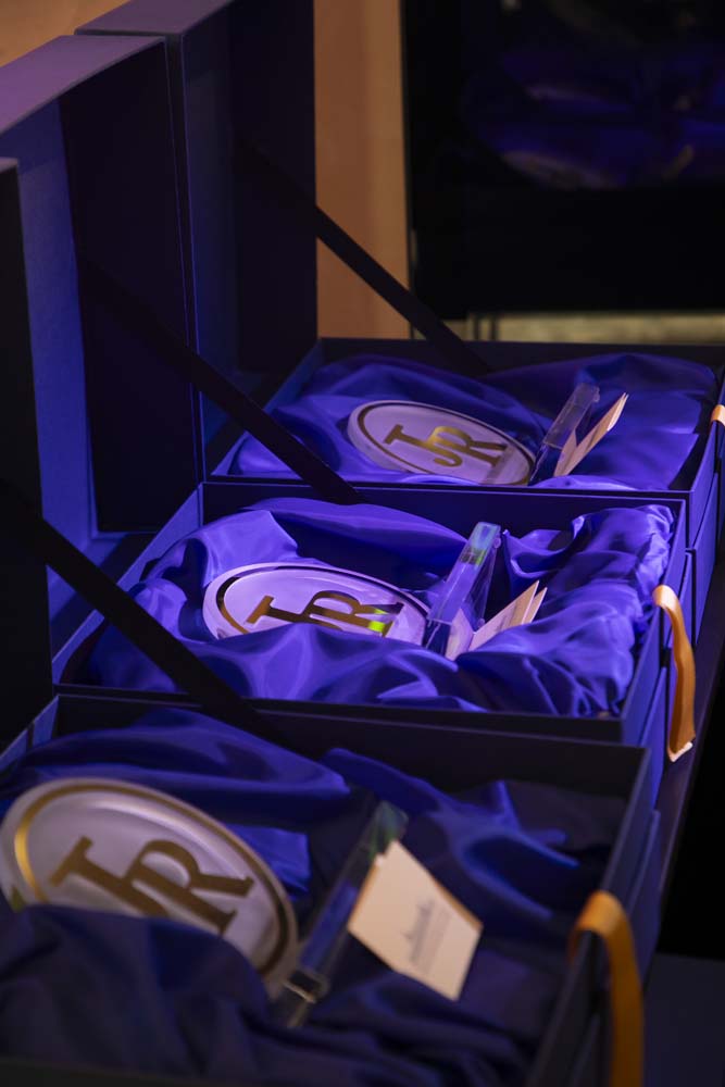 Así es la joya artesanal y exclusiva de la Real Fábrica de Cristal creada para los Premiados al Juego Responsable y RSC