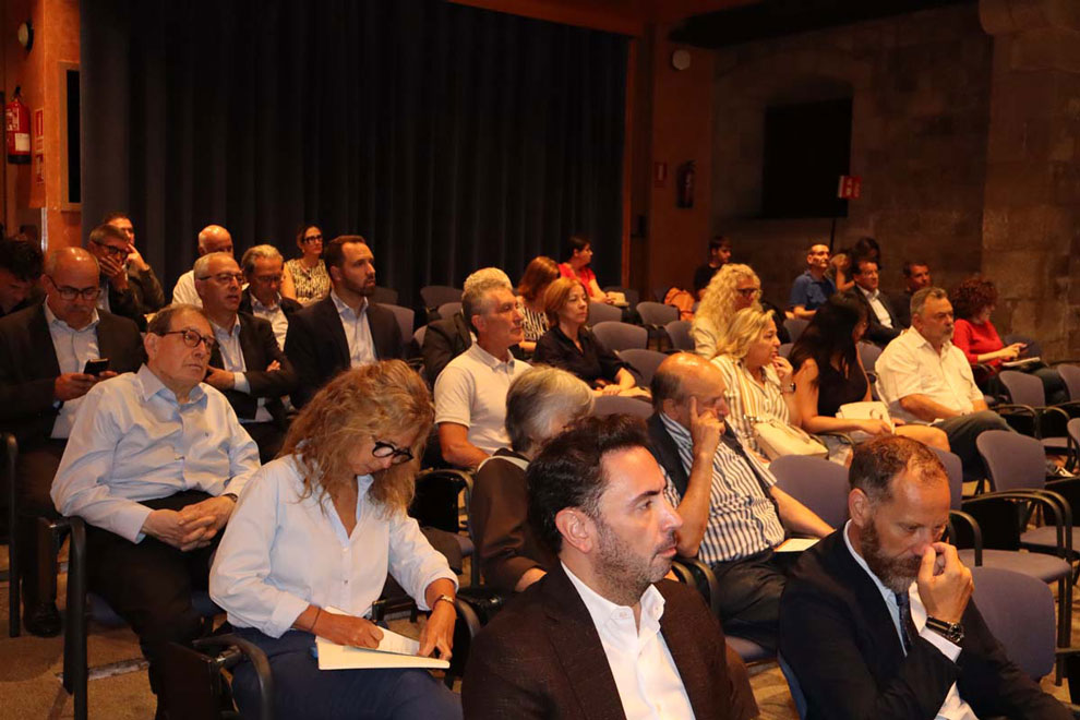 El Observatori de Prevenció Activa impulsará estudios en escuelas y alianzas académicas para abordar nuevas adicciones sociales
FOTOS y VÍDEO