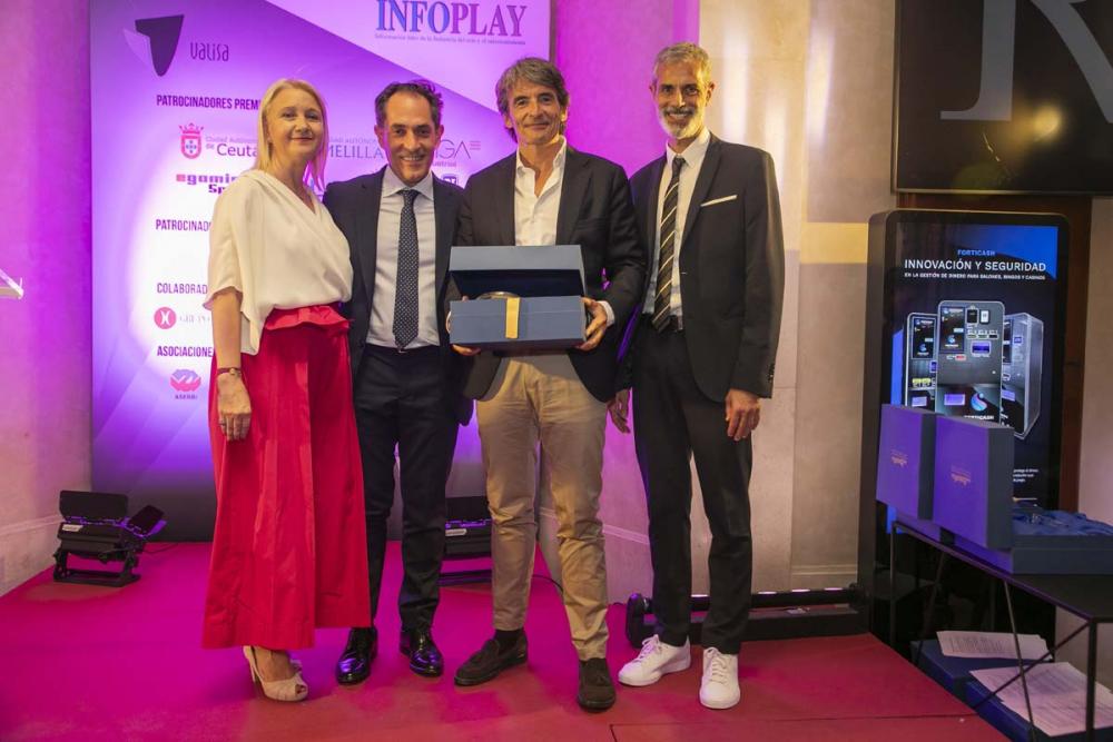 CIRSA, premiada como Empresa más comprometida con la RSC,... y donde Carlos Duelo se marcó un Sergio Ramos