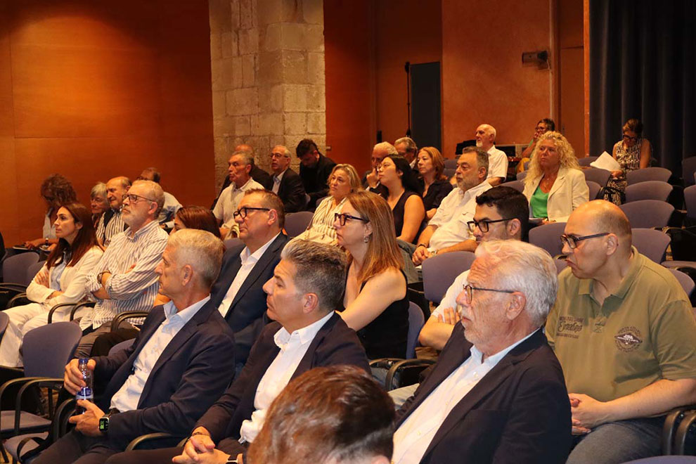 El Observatori de Prevenció Activa impulsará estudios en escuelas y alianzas académicas para abordar nuevas adicciones sociales
FOTOS y VÍDEO