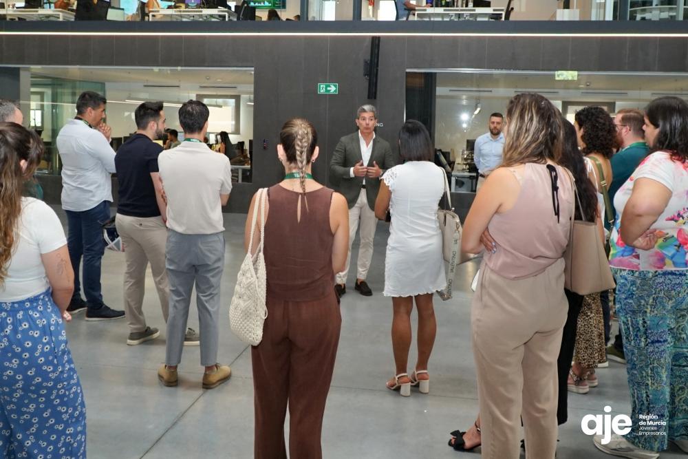 AJE Región de Murcia y Grupo Orenes celebran el Súpercafé