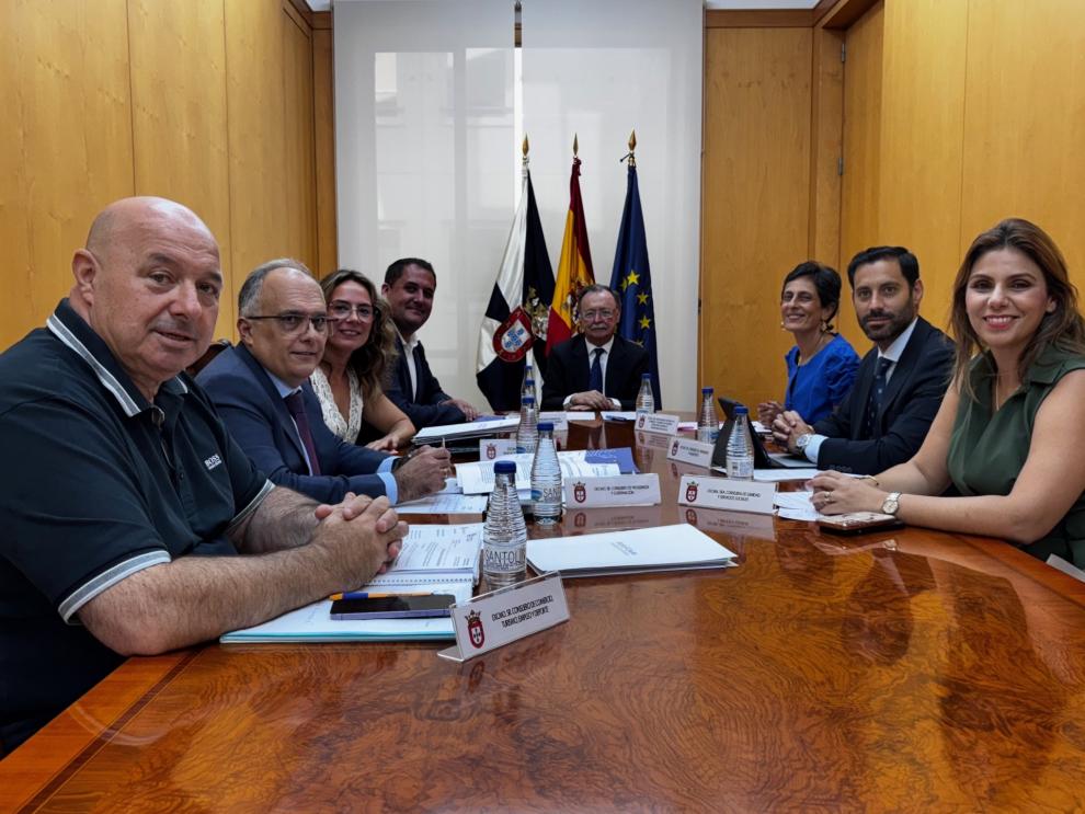 Ceuta define su hoja de ruta hasta 2027 con 53 medidas en la transformación económica y fiscal de la ciudad