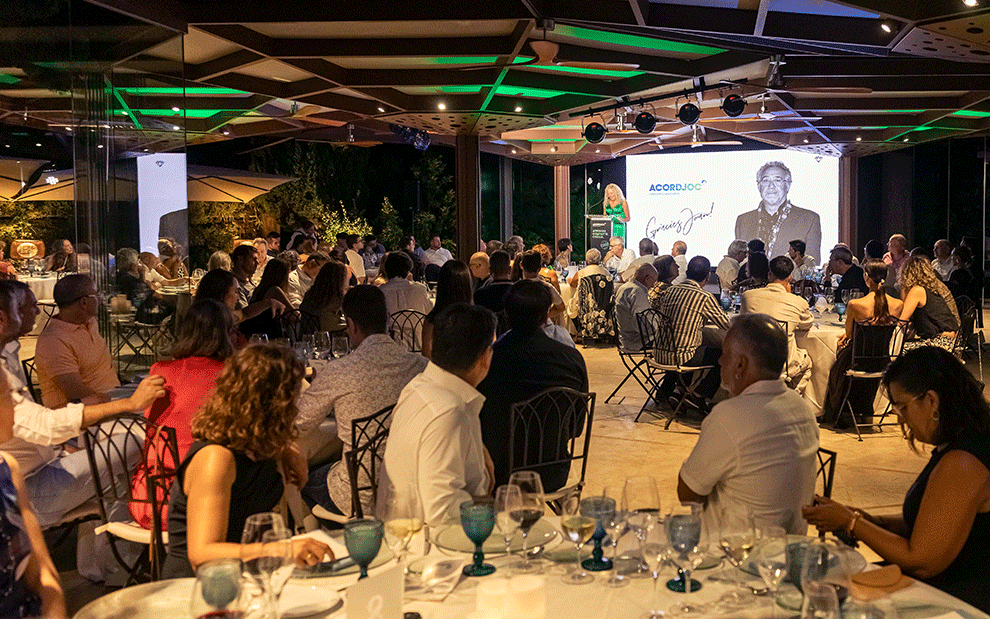 Emotivo homenaje de ACORDJOC a Joan Devesa en el marco de su Cena de Verano y 20º aniversario de la asociación