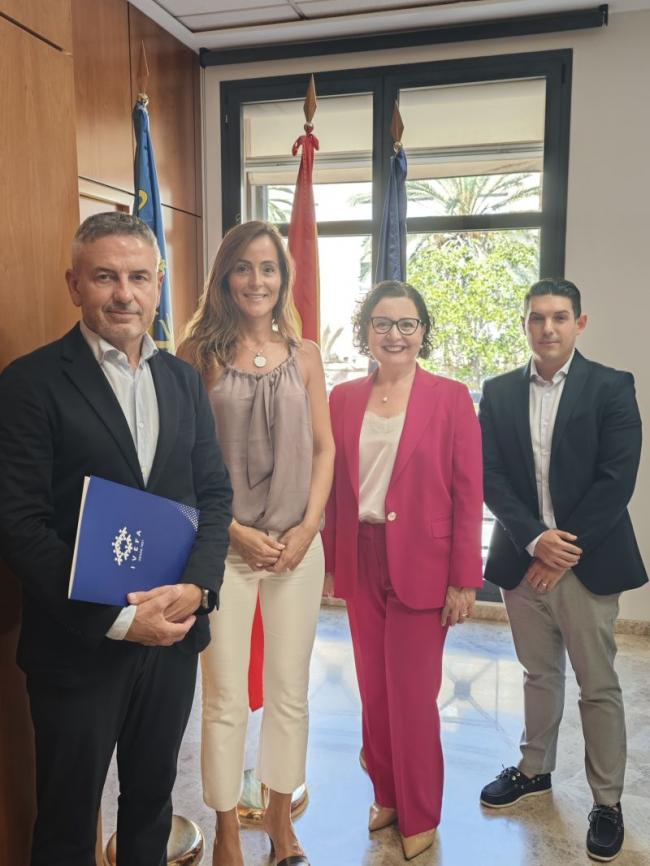 Inmaculada Domínguez recibe propuestas de Ivefa para mejorar el ISD de empresas familiares valencianas