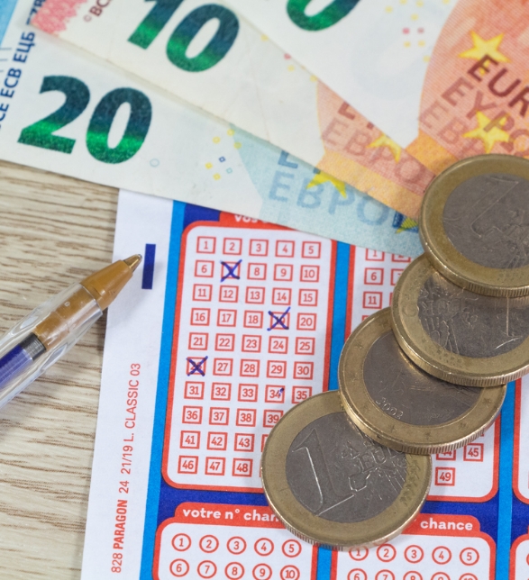 La Autoridad Francesa del Juego impone para 2026 un límite de 3 RASCAS de 3 €, 2 de 5 € y un tope de 9 títulos para físico y online 