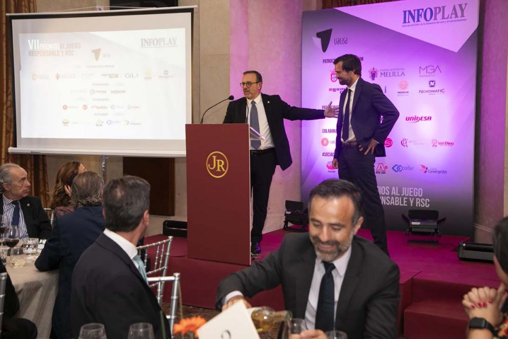 VÍDEO:
Interpol entrega el Premio a la Integración de Personas con Discapacidad para ADMIRAL y agradece a Jacqueline Mecinas su apoyo