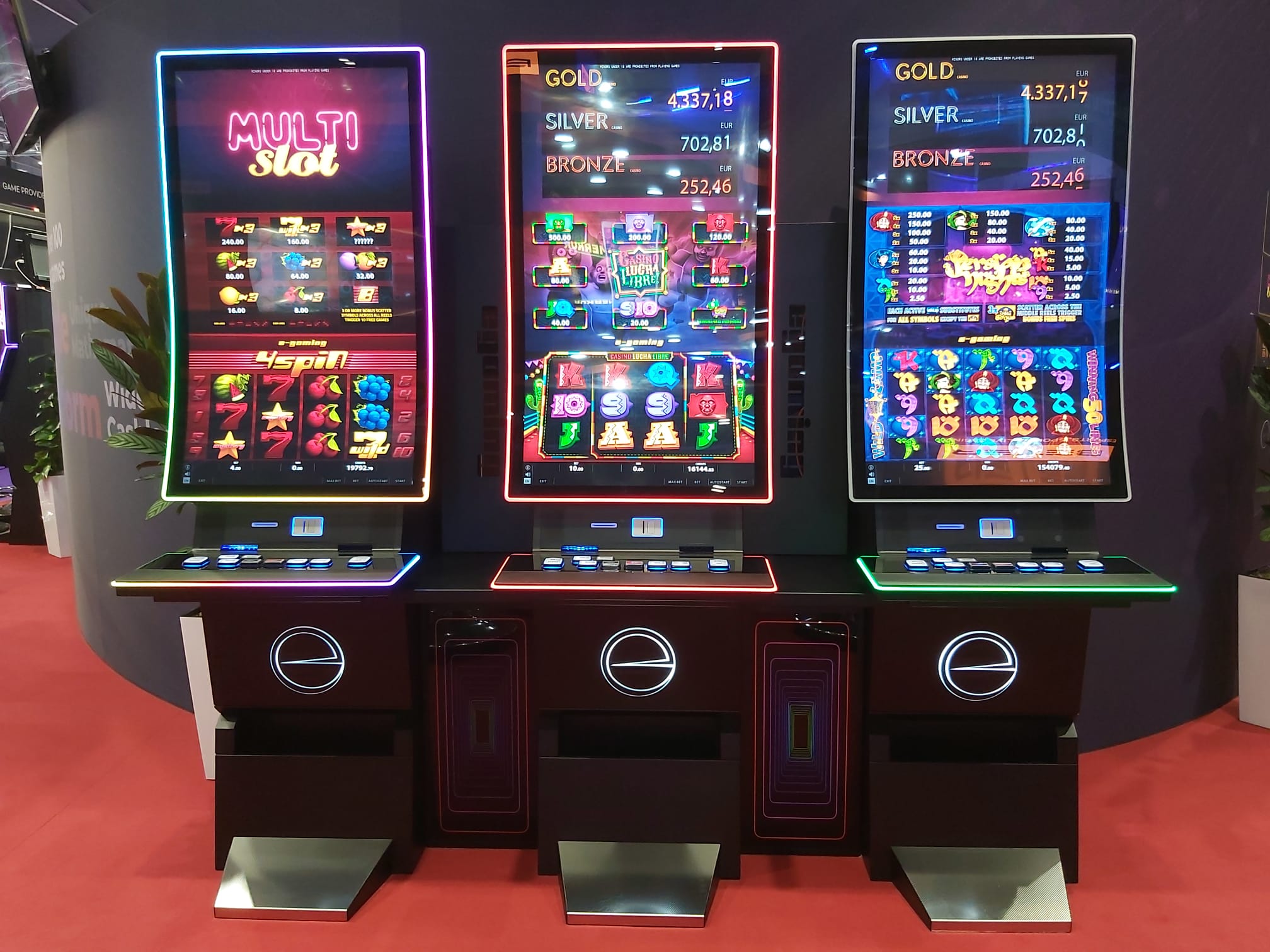 EL GRUPO APUESTAS DE MURCIA SUPERA LAS 400 CABINAS MULTISLOT E-FLAT INSTALADAS EN SUS SALAS