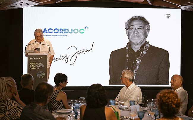 Emotivo homenaje de ACORDJOC a Joan Devesa en el marco de su Cena de Verano y 20º aniversario de la asociación