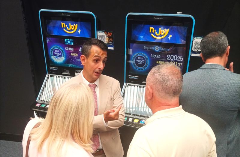 Carfama refuerza su apuesta por el mercado andaluz con la nJoy Impera Cash Light en el ExpoCongreso Luis Escribano 2025