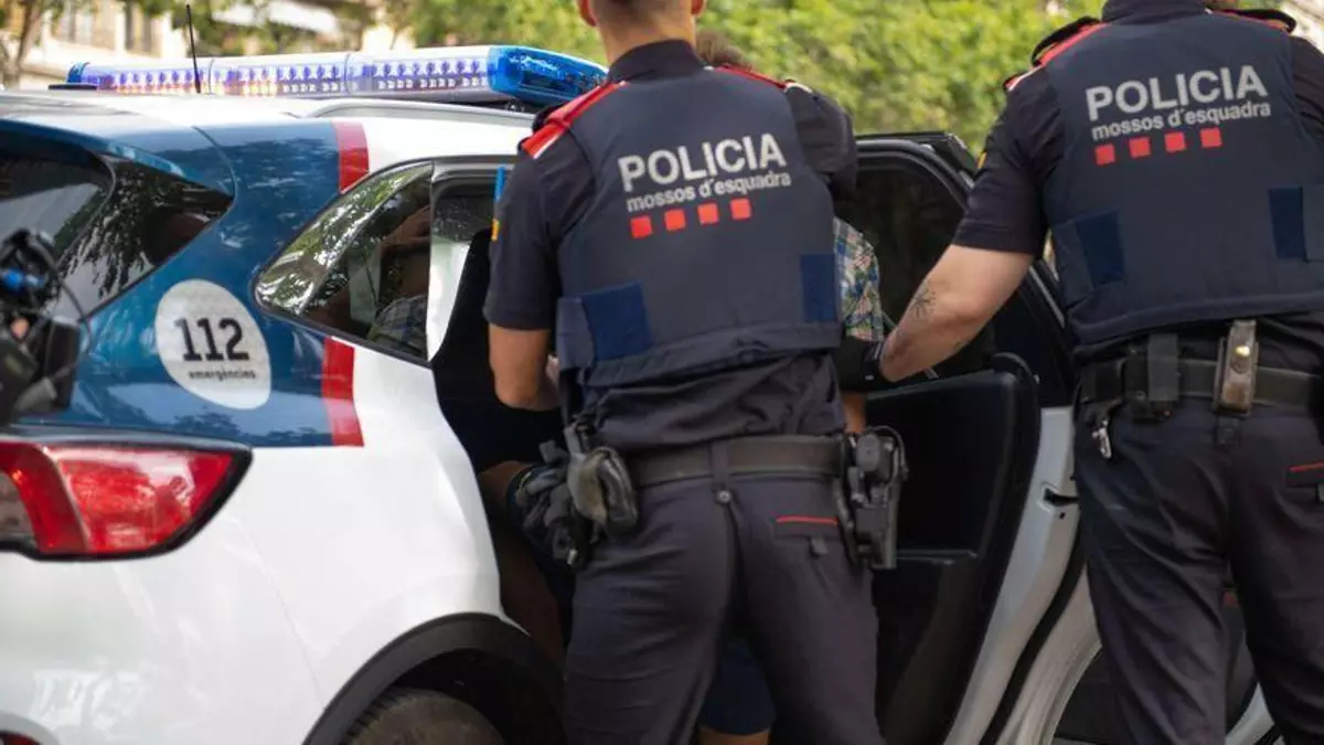 Detenido por atracar un establecimiento de juego en Berga y sustraer la recaudación