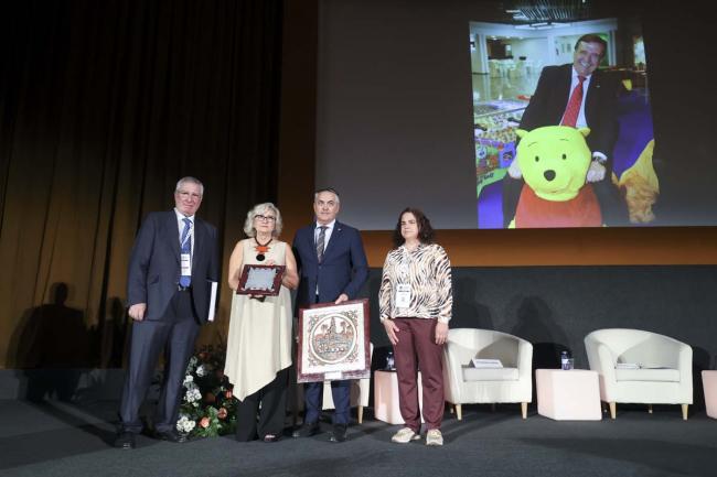 El Expo Congreso de Juego de Torremolinos inaugura su edición más emotiva con un homenaje a Luis Escribano