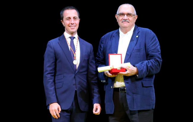 Miguel Ángel Riera recibe la Medalla de Honor y Gratitud de la Isla de Mallorca por su trayectoria ejemplar