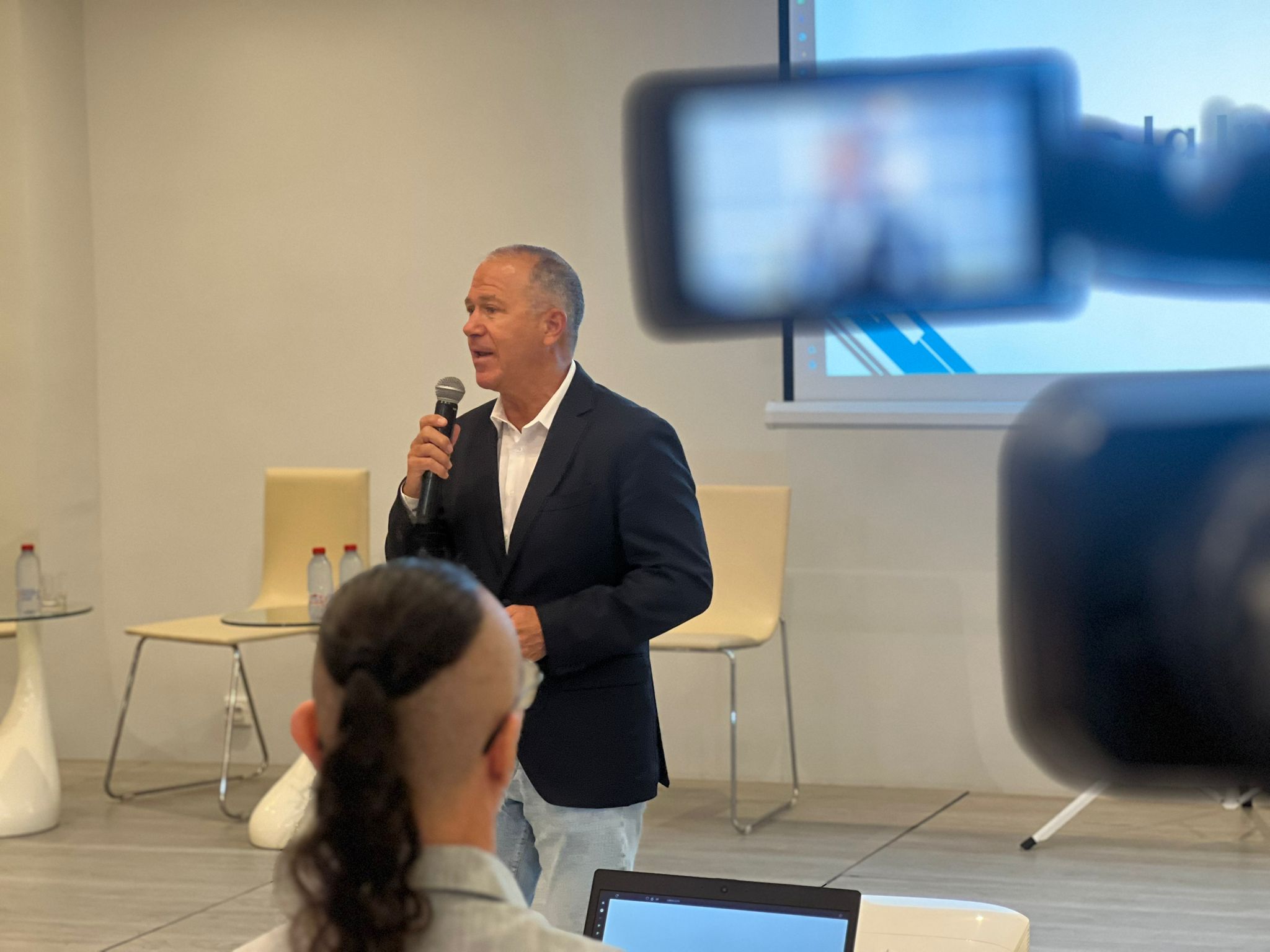 Melilla impulsa la inteligencia artificial en las pymes con una jornada empresarial