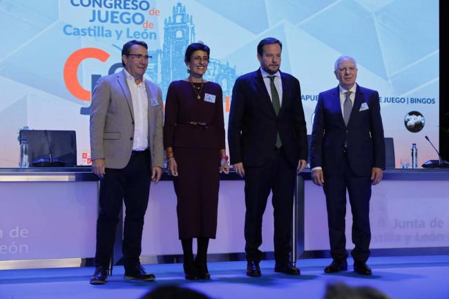 Online y presencial: la mesa reclama identidad robusta, biometría y pagos digitales con evaluación regulatoria