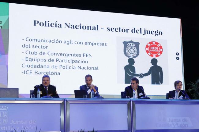 IA, Big Data y ciberseguridad: así fue —al detalle— la primera mesa del Congreso del Juego en Palencia