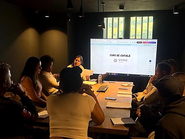 UNNIC (Grupo Orenes) inicia clases de catalán para su plantilla con apoyo del Gobierno de Andorra
