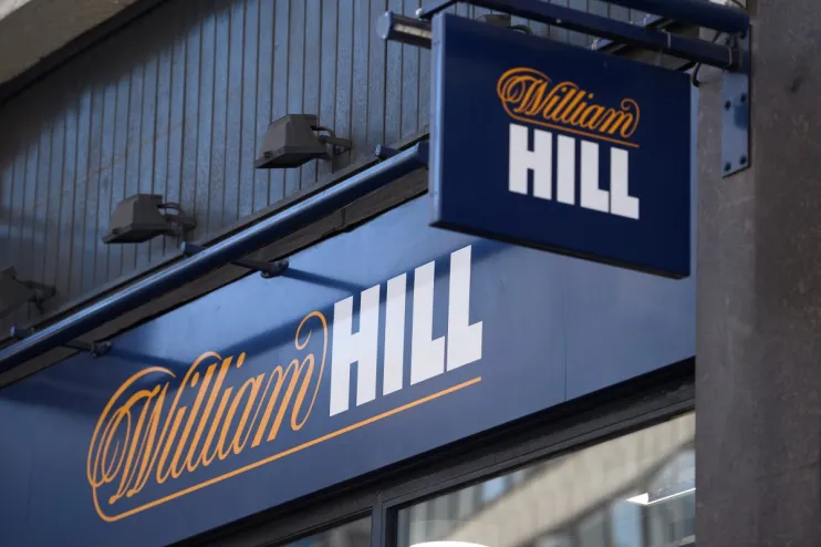La prensa británica alerta: William Hill podría cerrar hasta 200 locales por la presión fiscal y nuevas tasas al juego