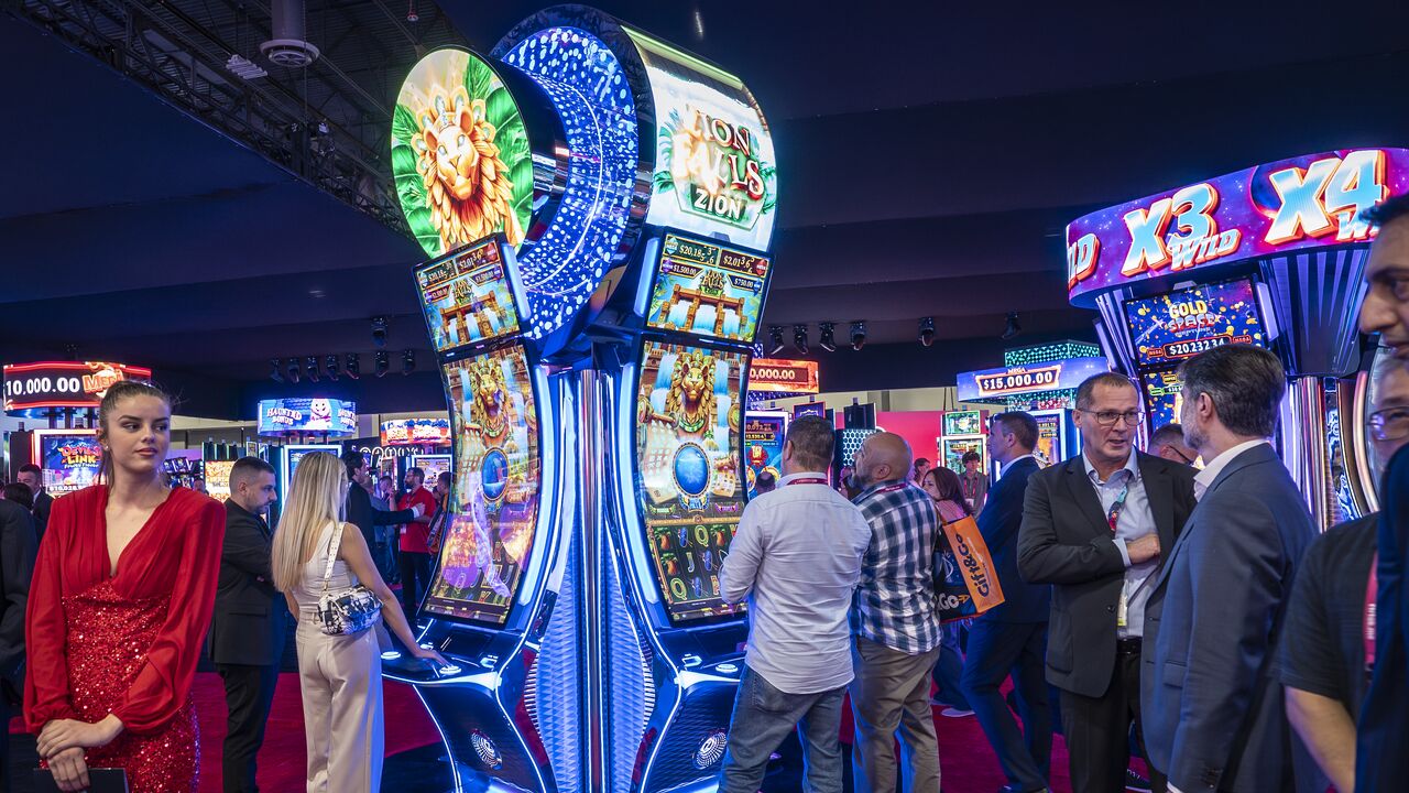 Zitro deslumbra en G2E Las Vegas con el lanzamiento mundial del gabinete FANTASY