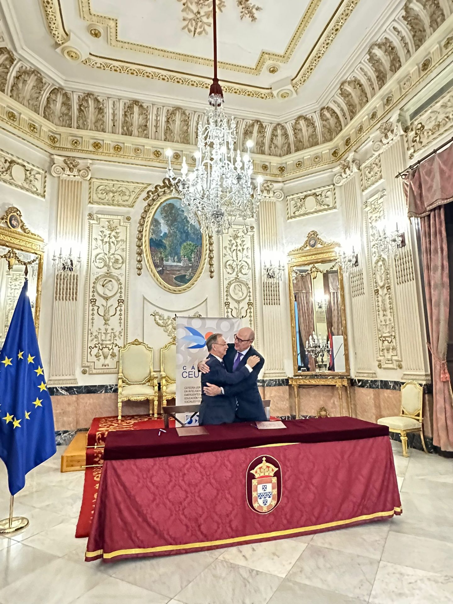 FOTOS DE UN SOLEMNE ACTO
Ceuta pisa el acelerador junto a la Universidad de Granada con la creación de la Cátedra CEUTA-IATEB en Inteligencia Artificial