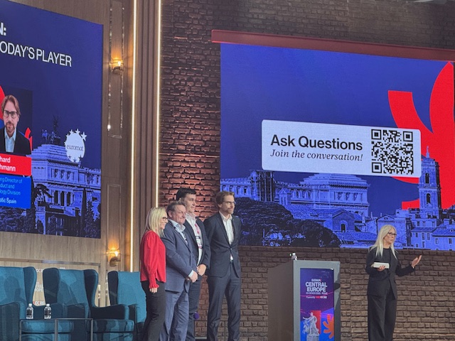 Bernhard Teuchmann (Club de Convergentes) lidera el debate del cashless en el congreso SiGMA Europa Central