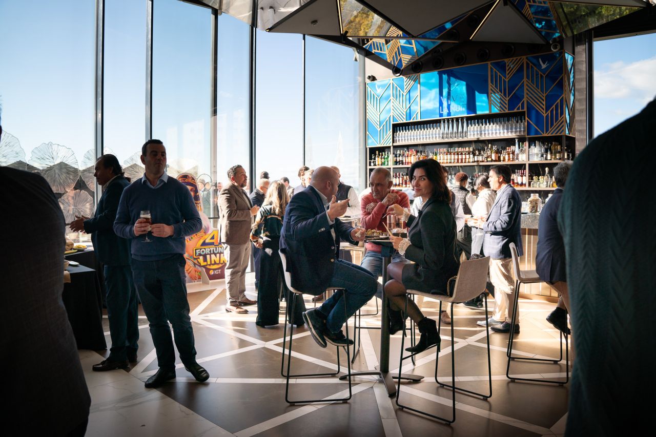 IGT presenta en Madrid su nuevo Multi Level Progressive 4 Fortunes Link con un showroom sensorial para salones de juego