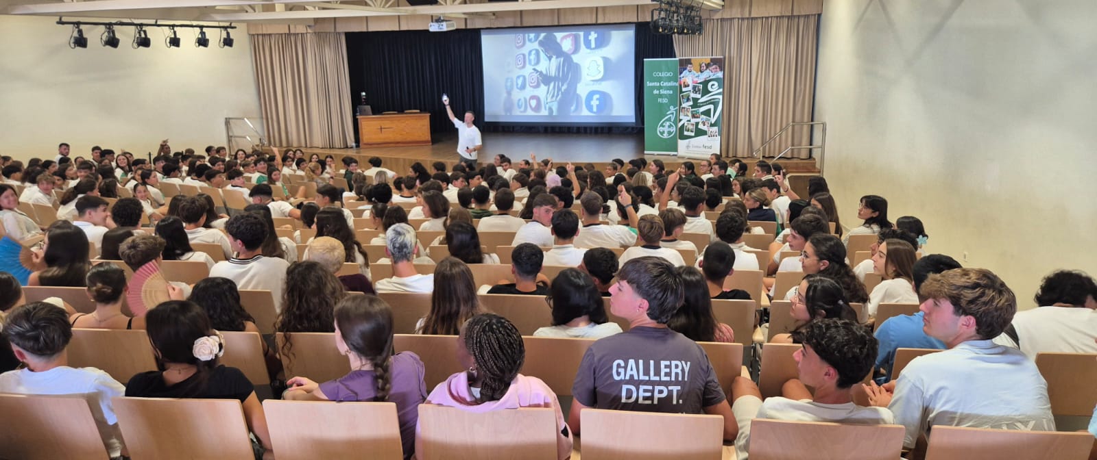 El Proyecto FES llega a Tenerife para promover el ocio digital responsable entre los jóvenes