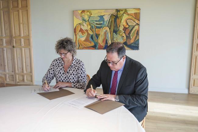 Casino Perelada renueva su colaboración con Grup Iris y la Fundació dels Oficis dentro de su política de RSC