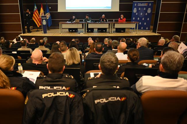 Operación Salón 2025 refuerza en Valencia la alianza Policía–sector del juego con 2.900 inspecciones y cero menores
