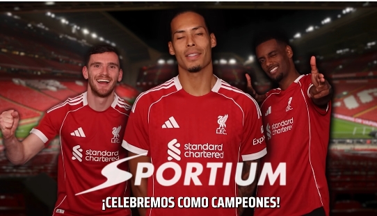 Sportium felicita la Navidad con Van Dijk y Robertson junto al Liverpool FC