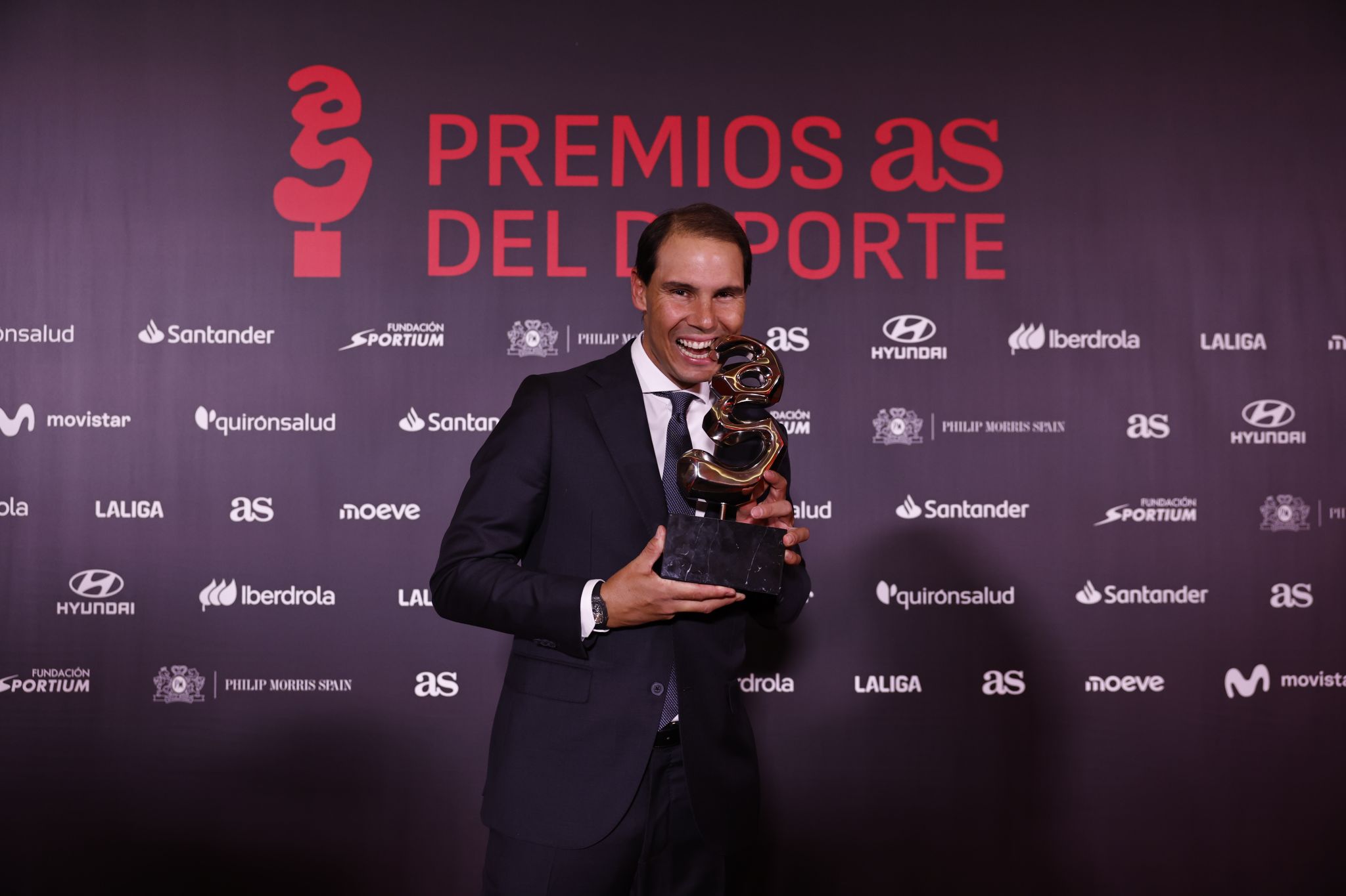 Fundación Sportium participa en la 19ª Gala de los Premios AS del Deporte y entrega el galardón a Marc Márquez