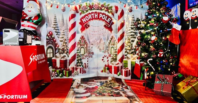 Cirsa apuesta por una Navidad sostenible en sus salones TOKA con decoración reciclada