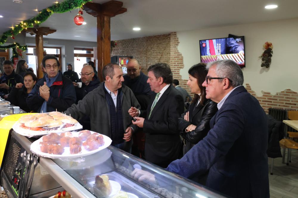La Junta de Castilla y León consolida las ayudas a bares y centros de ocio en pequeños pueblos con 933 establecimientos beneficiados