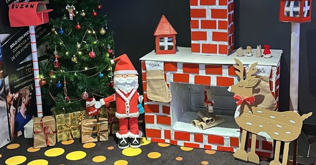 Cirsa apuesta por una Navidad sostenible en sus salones TOKA con decoración reciclada