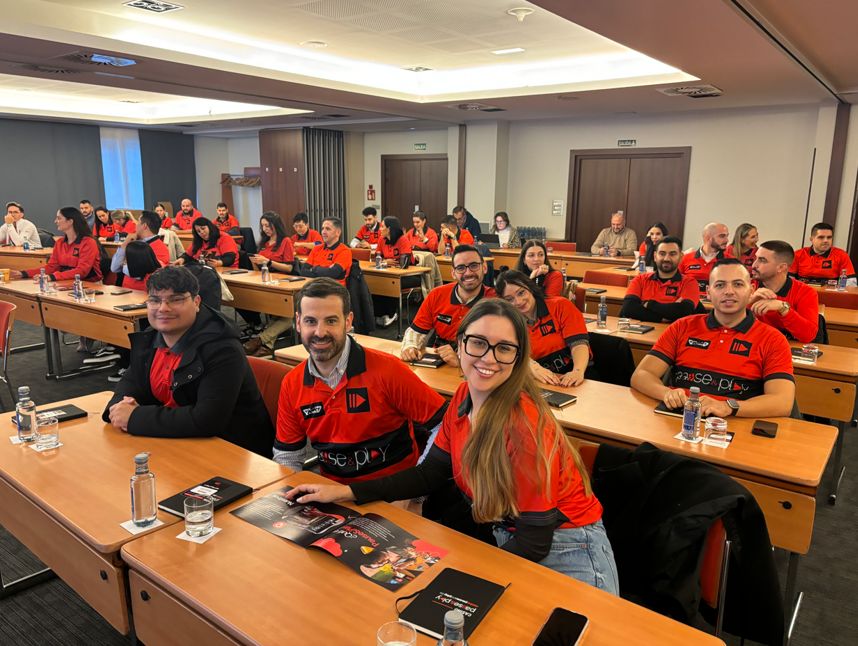 FOTOS. Éxito del encuentro anual de Managers de Grupo Vid 2025 en Valladolid