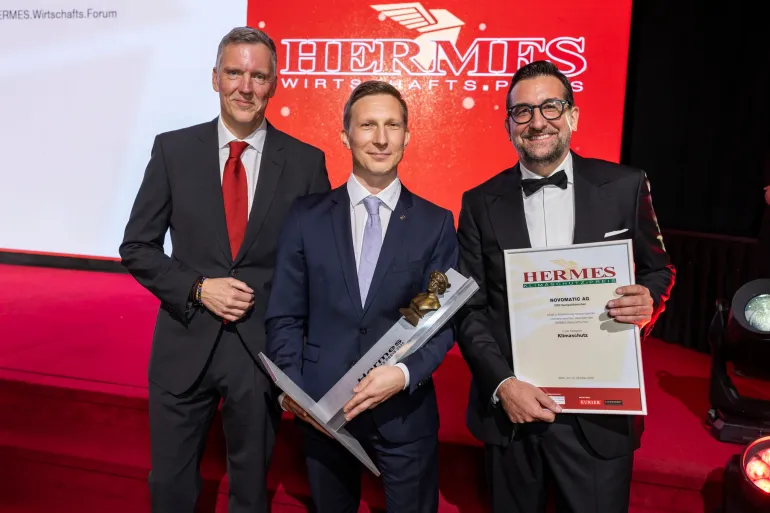 NOVOMATIC gana el Premio Hermes a la Protección del Clima 2025 por su mayor planta fotovoltaica