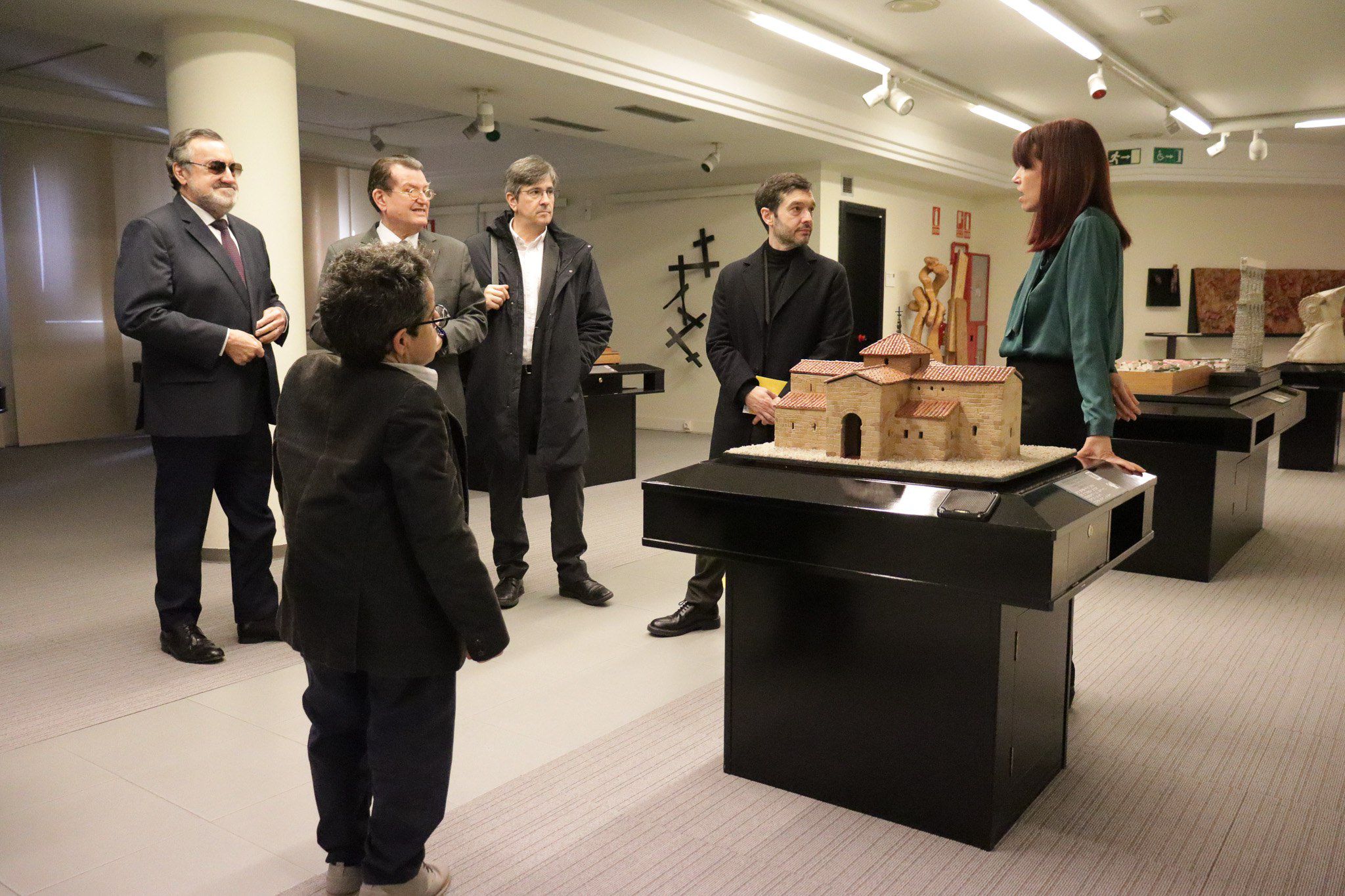 ¿Reforma social o aval al gigante del juego? La sugerente presencia de la DGOJ en la visita de Bustinduy a la ONCE