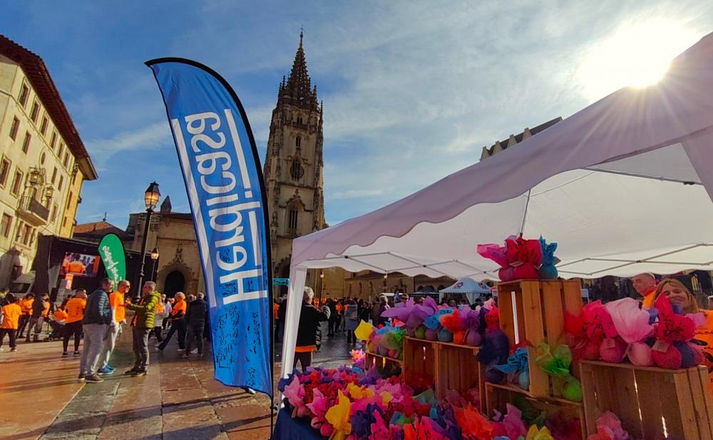 Grupo Díaz Carbajosa reafirma su valor social en la histórica marea naranja de la Asociación Galbán