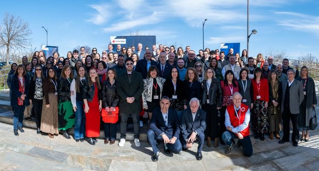 Emotiva Galardonada por Cruz Roja: Compromiso con la Inserción Laboral y la Igualdad
