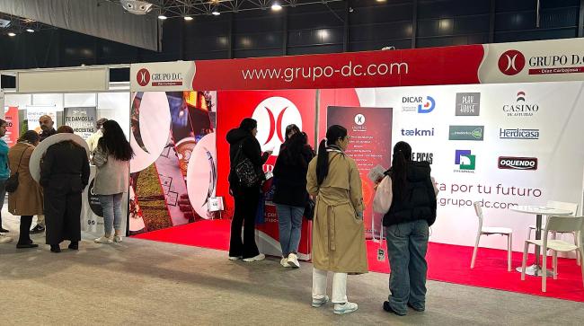 Grupo Díaz Carbajosa refuerza su liderazgo en el Foro de Empleo de la Universidad de Oviedo