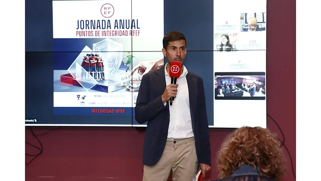 La DGOJ (Cecilia Pastor) y Policía Nacional (David Calvete) en el nuevo marco de integridad y transparencia en las federaciones de fútbol
FOTOS OFICIALES