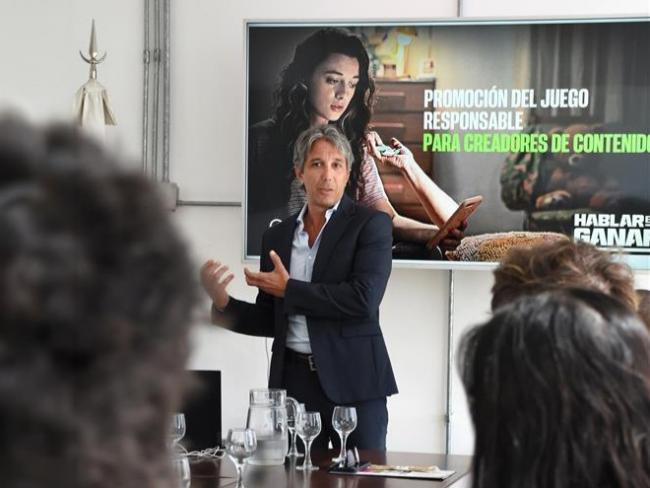 Lotería de la Ciudad (Argentina) forma a influencers denunciados por promocionar juego ilegal