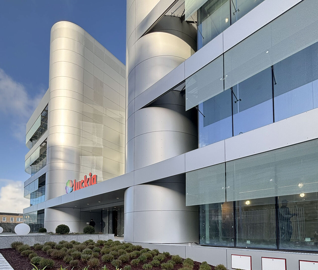 Luckia se muda al futuro