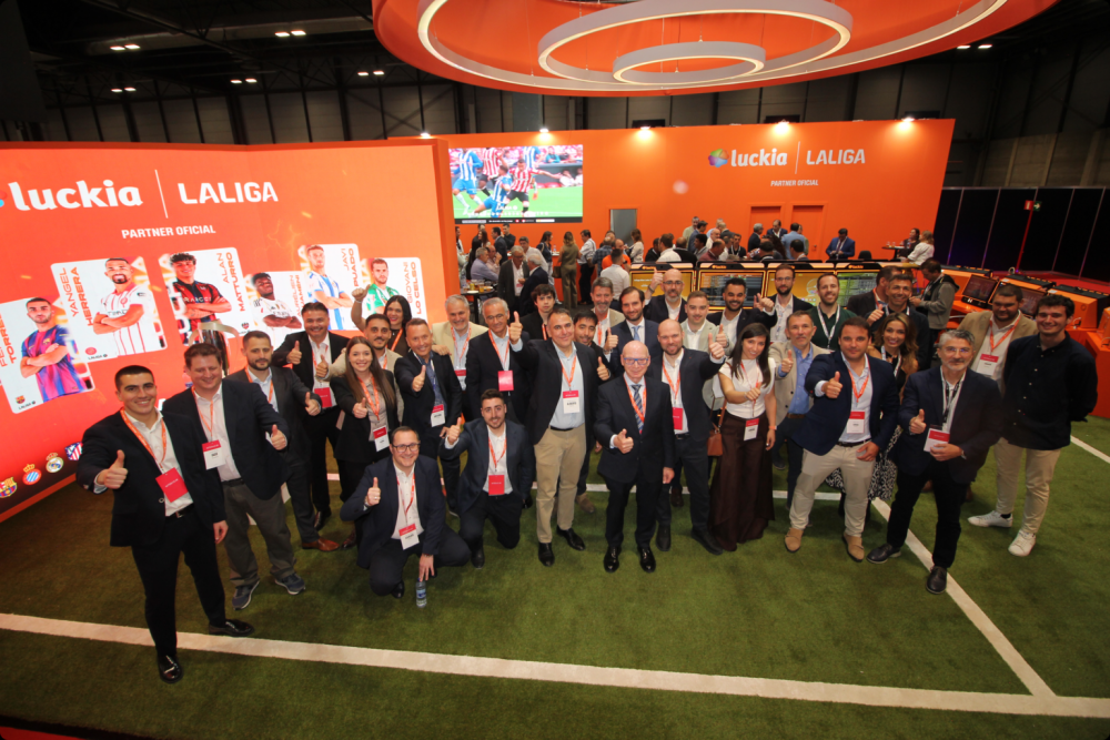 David Plumi nos confesó que Luckia agotó el agua a las 14.00h. del primer día por la avalancha de visitas