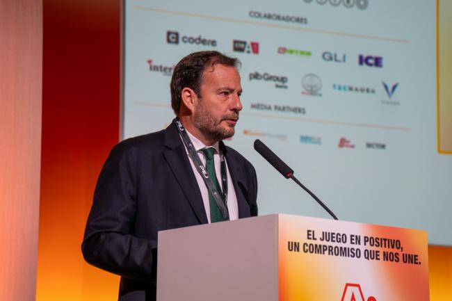 Juan Lacarra analiza el futuro de los salones en el Congreso de ANESAR