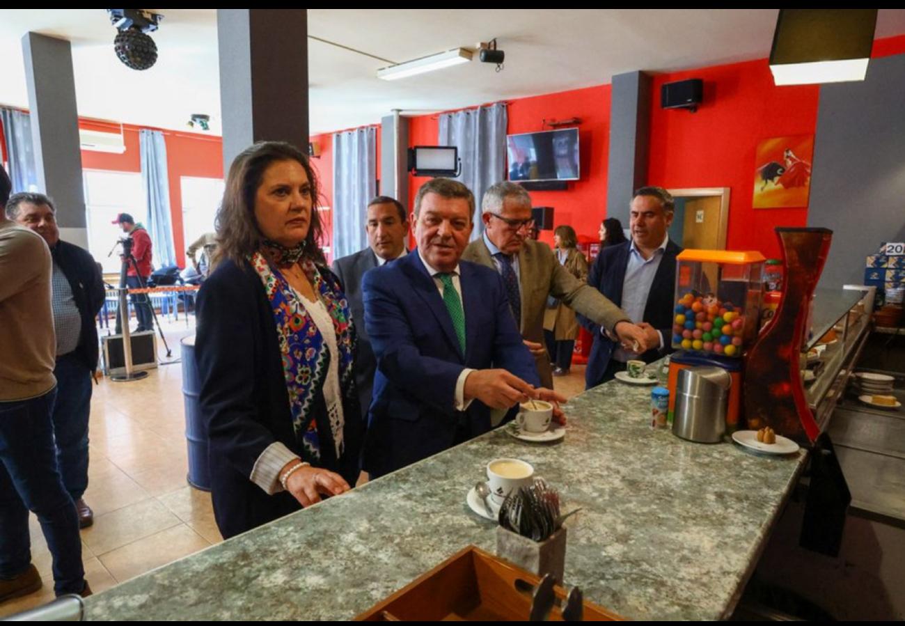 La Junta impulsa bar de pueblo como 