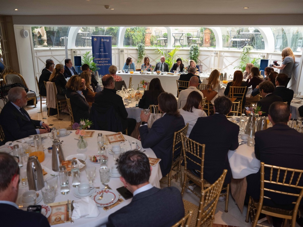 Adelanto INFORMATIVO
El Desayuno de trabajo RSC y Juego Responsable junto al Grupo COCAMATIC reunió a representantes institucionales, expertos y empresarios en una mañana de aprendizaje, reflexión y diálogo constructivo