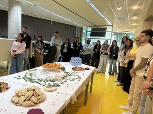  Grupo Vid celebra el Día del Trabajador en su local Pause&Play de C.C. La Cañada