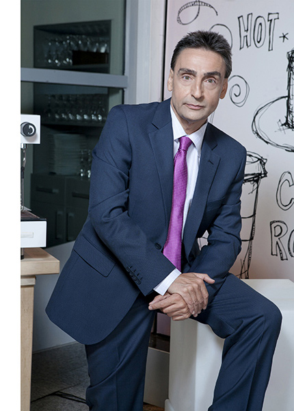  Juan Ignacio Ocaña, Subdirector de Informativos de Intereconomía y una de las voces más reconocidas del periodismo español, invitado al Desayuno de Trabajo RSC y JR junto a E-Gaming Spain y COMAR